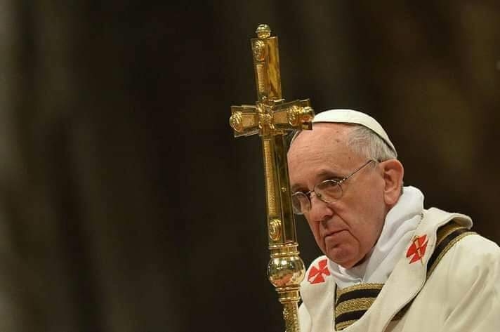 Le pape prie pour que « cesse la violence » meurtrière